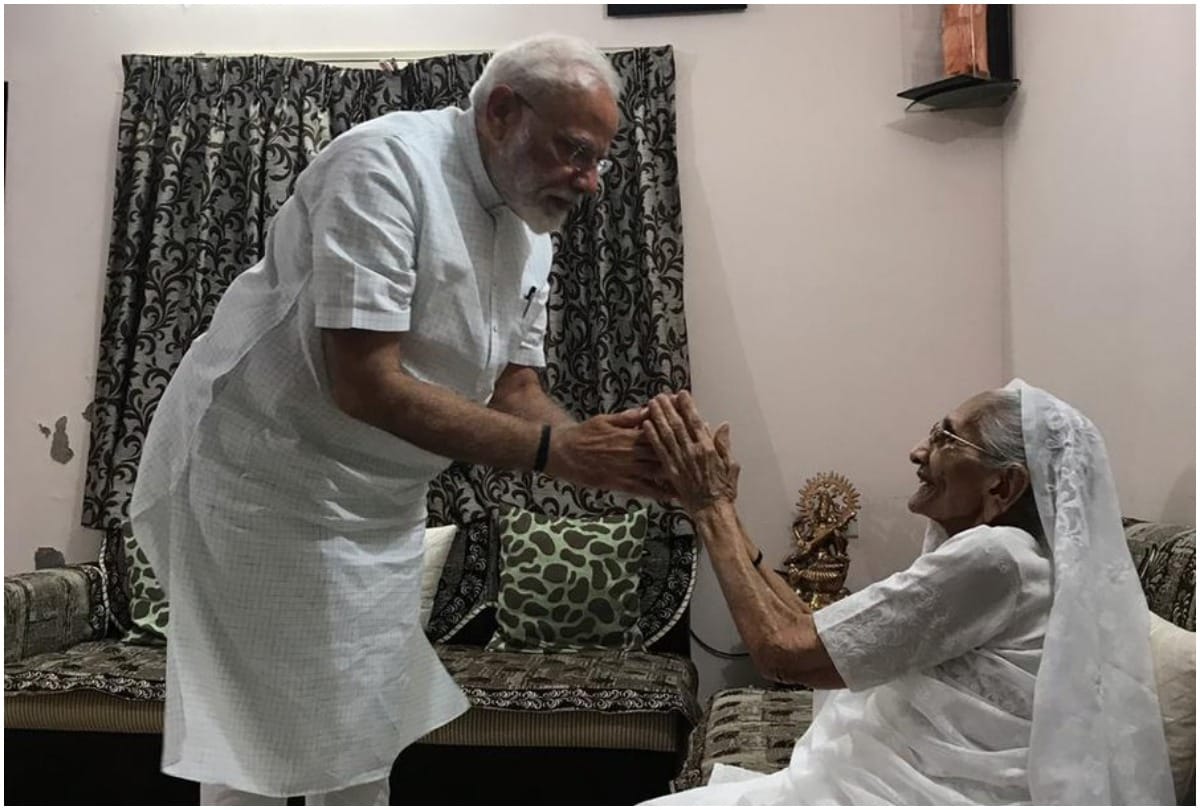 PM Narendra Modi in Gujarat Ahmadabad-Live Updates