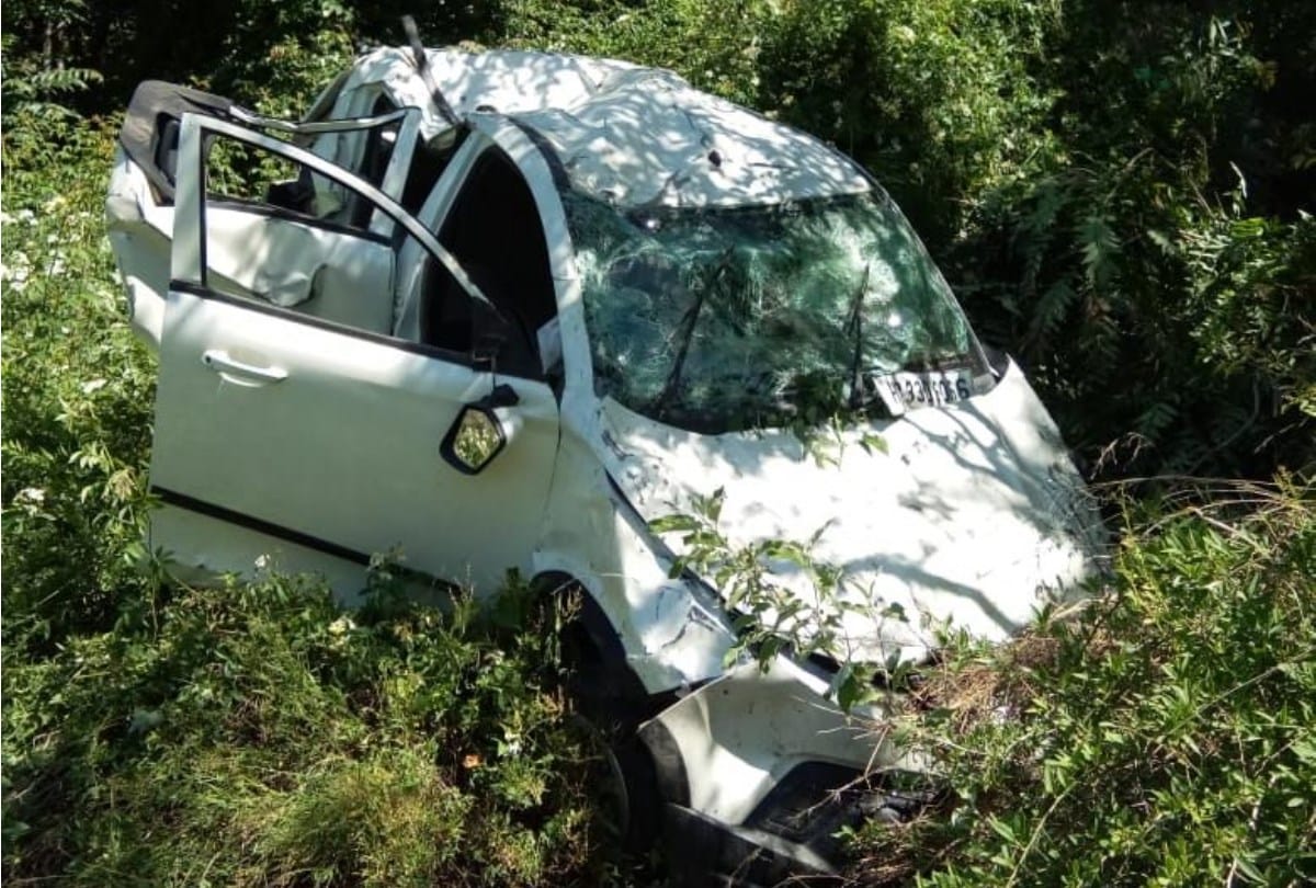 two died in road accidents in rampur and una