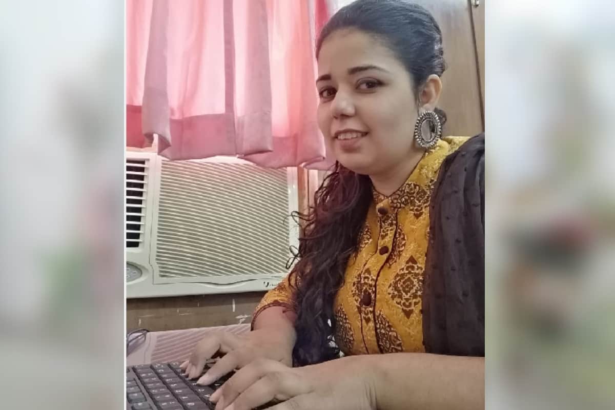 Meerut women are doing Ibadat with jobs keeping Ramadan