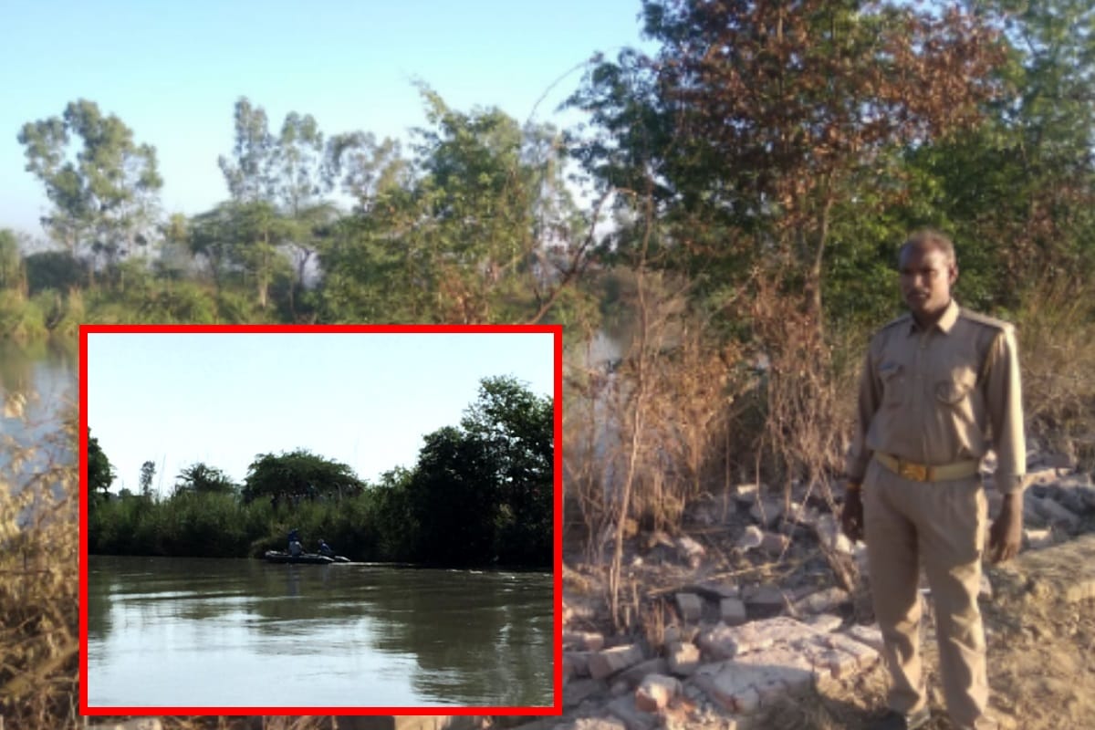 A car accidentally sunk into the river  in Meerut, NDRF team searching