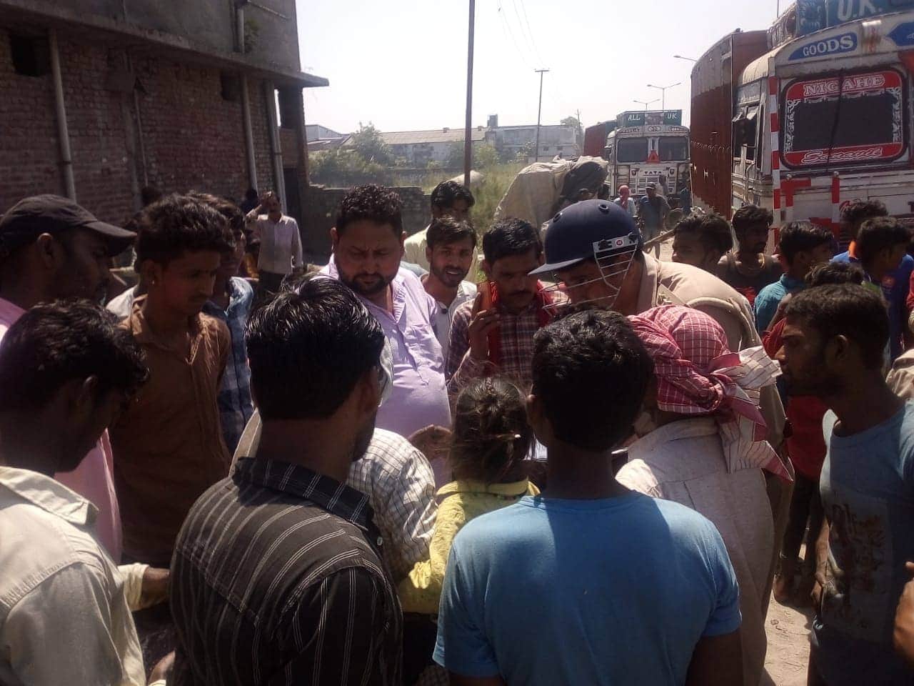 fast speed Container crushed Four girl in rudrapur