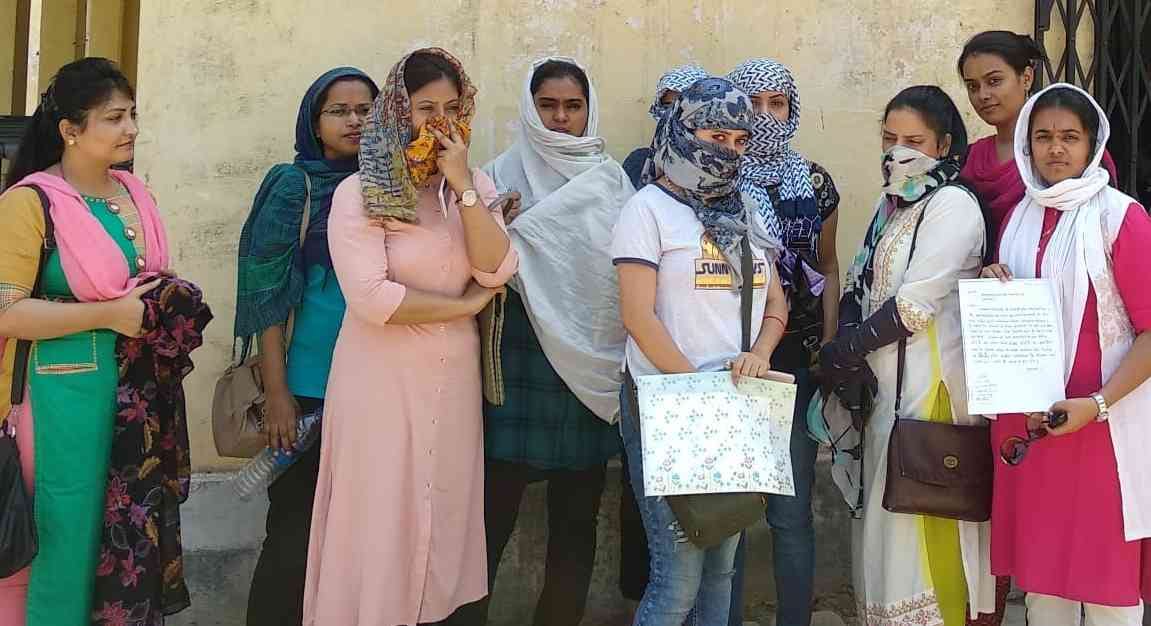 Allahabad University: Women hostels hostel charged with objectionable comments on a leader