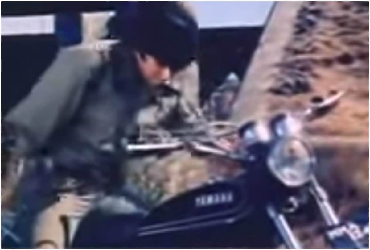 Veeru Devgan died Amitabh Bachchan one hand bike scene from Roti Kapada Aur Makaan make him famous