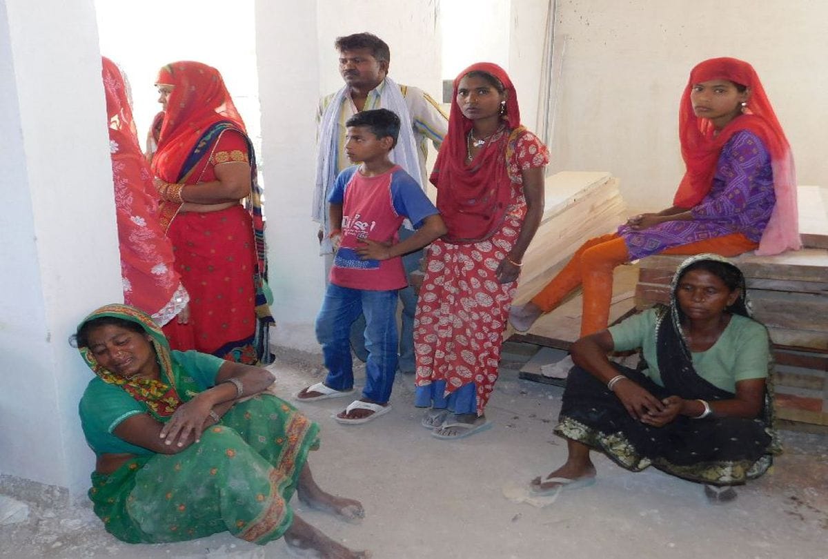 11 month old girl dies crushed by the car in mainpuri