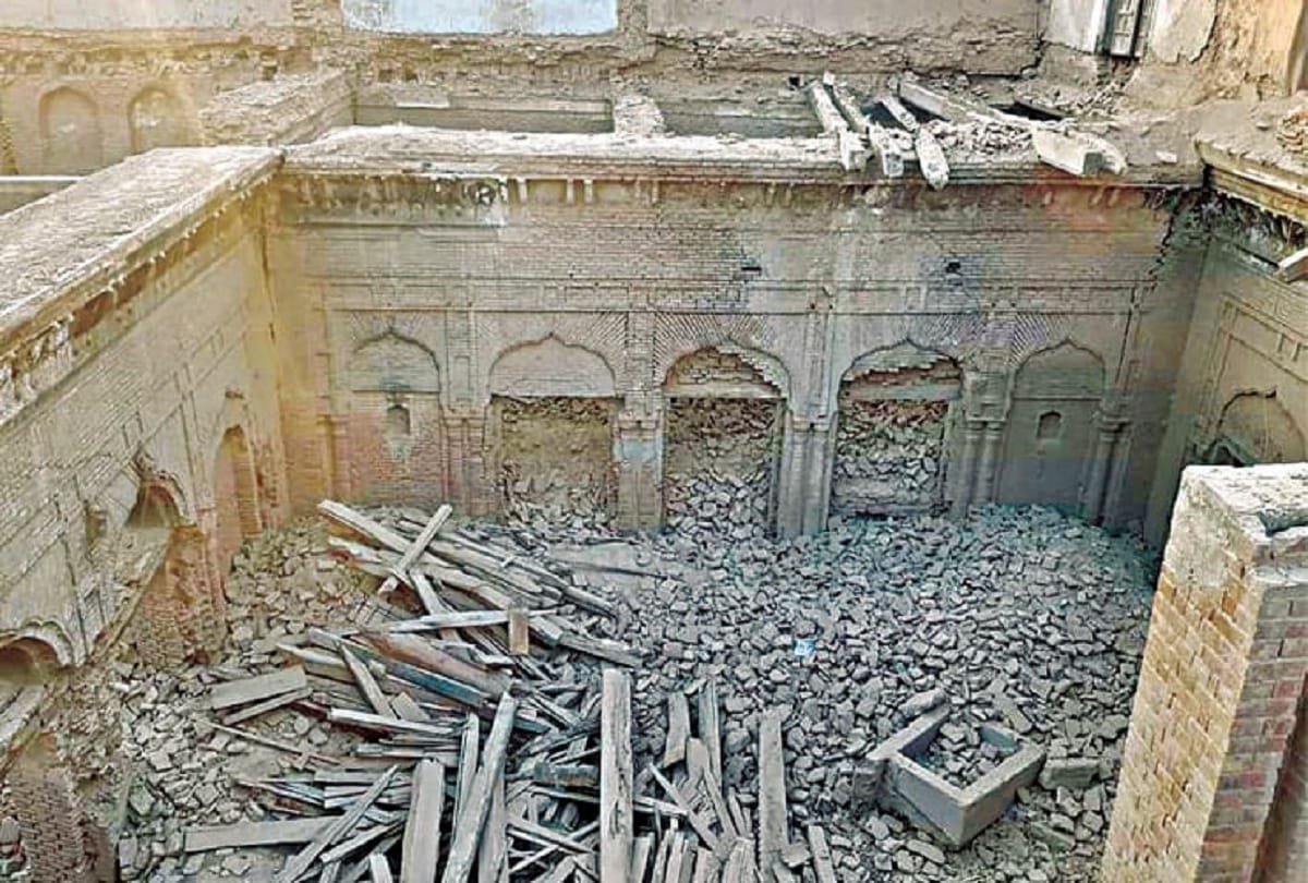 Demolition in historic Guru Nanak Mahal in Pakistan's Punjab Province 