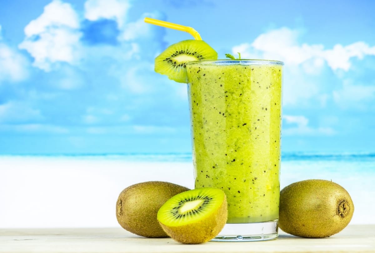 try kiwi lemonade recipe at home in 10 minutes and beat the heat