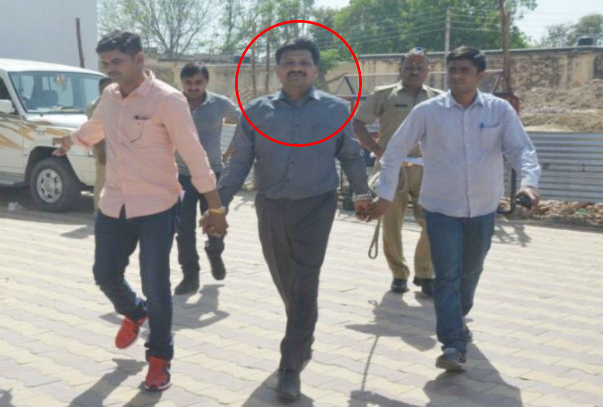 Oil mafia Manoj Goyal's assets will be seized in agra and firozabad