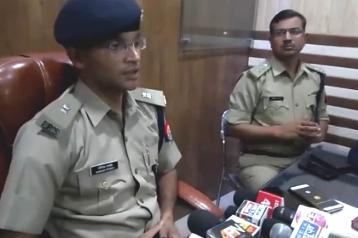 UP: woman dead body found wrapped in blanket in closed flat in Meerut