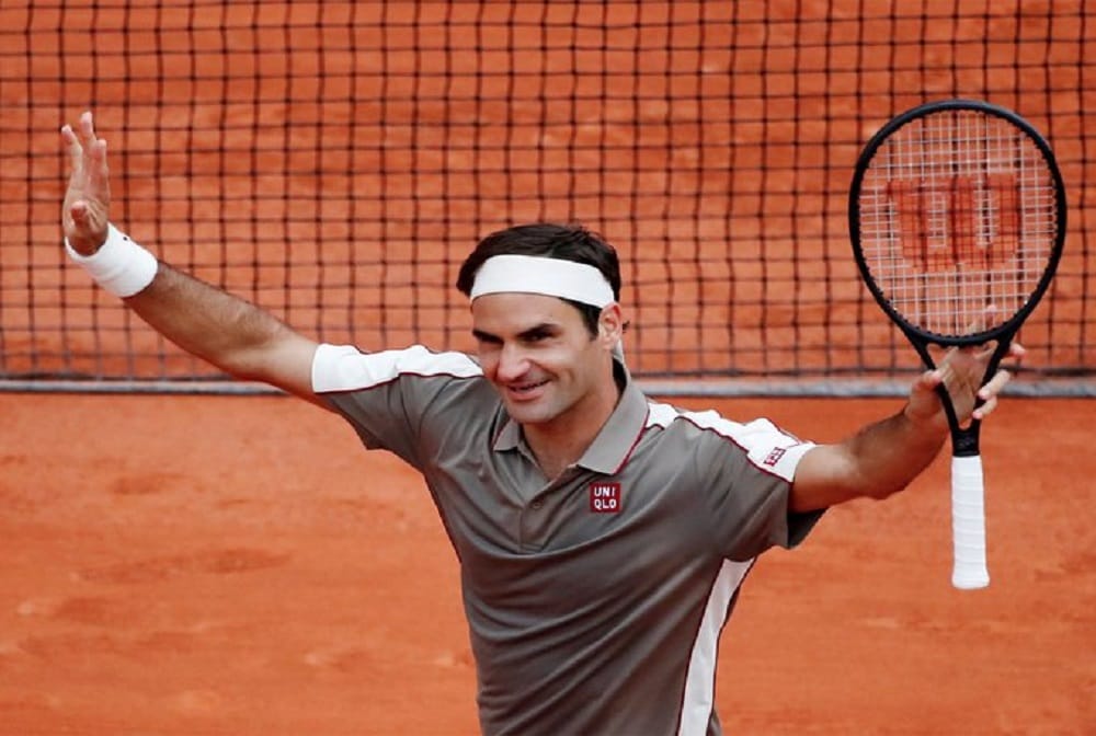 roger federer eases into 12th French Open quarter-final