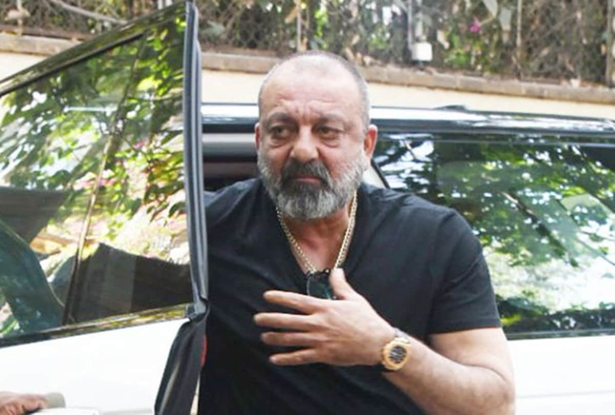 Sanjay Dutt caught red handed flirting with Dream Girl Pooja know about her