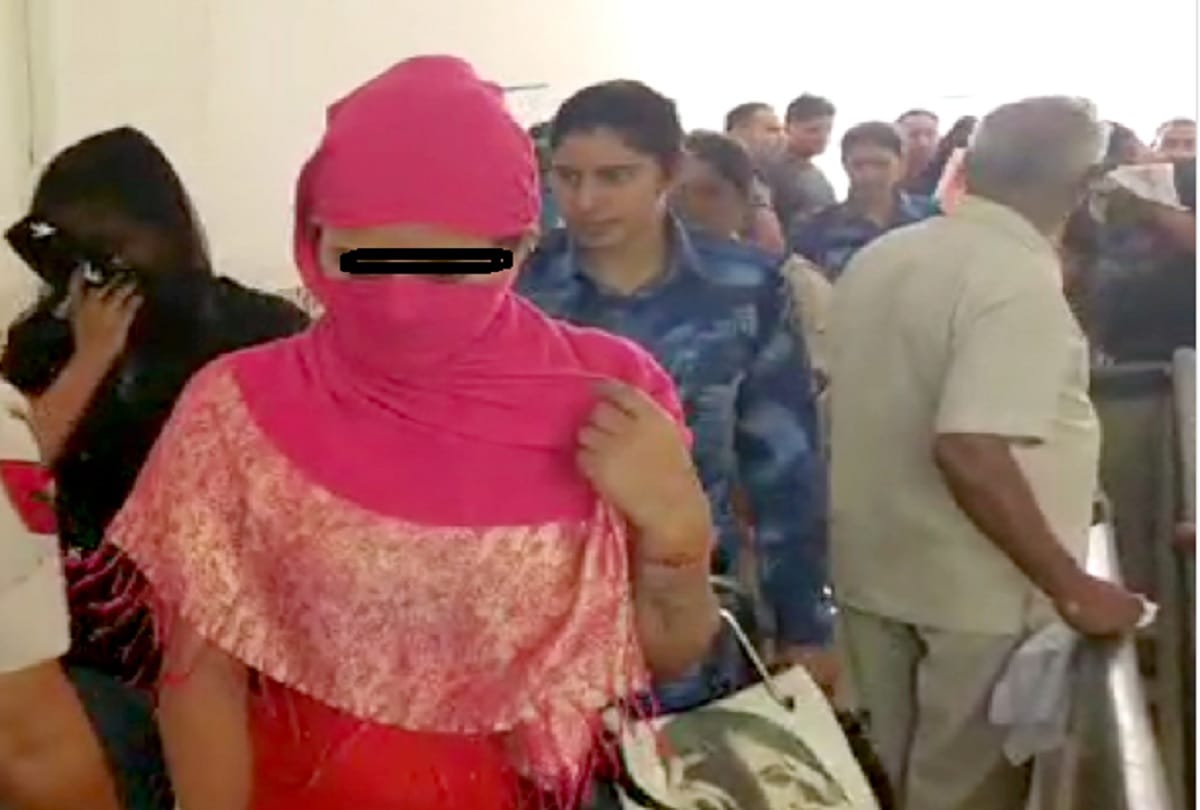 Highprofile sex racket exposed in gurugram