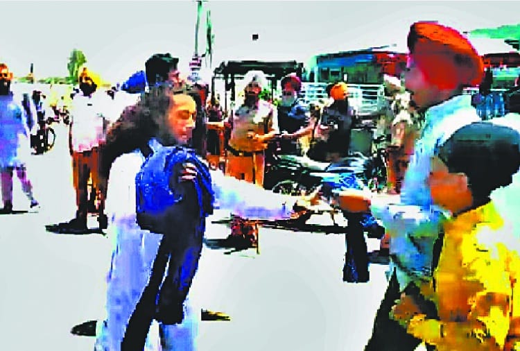 police lathicharge on sikh sangat at rajpura of patiala district punjab
