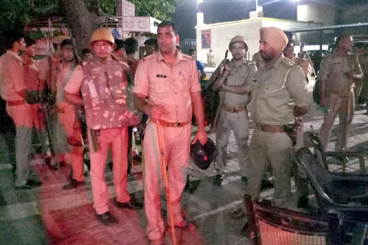 Bijnor police beaten up of many peoples in police station after ruckus