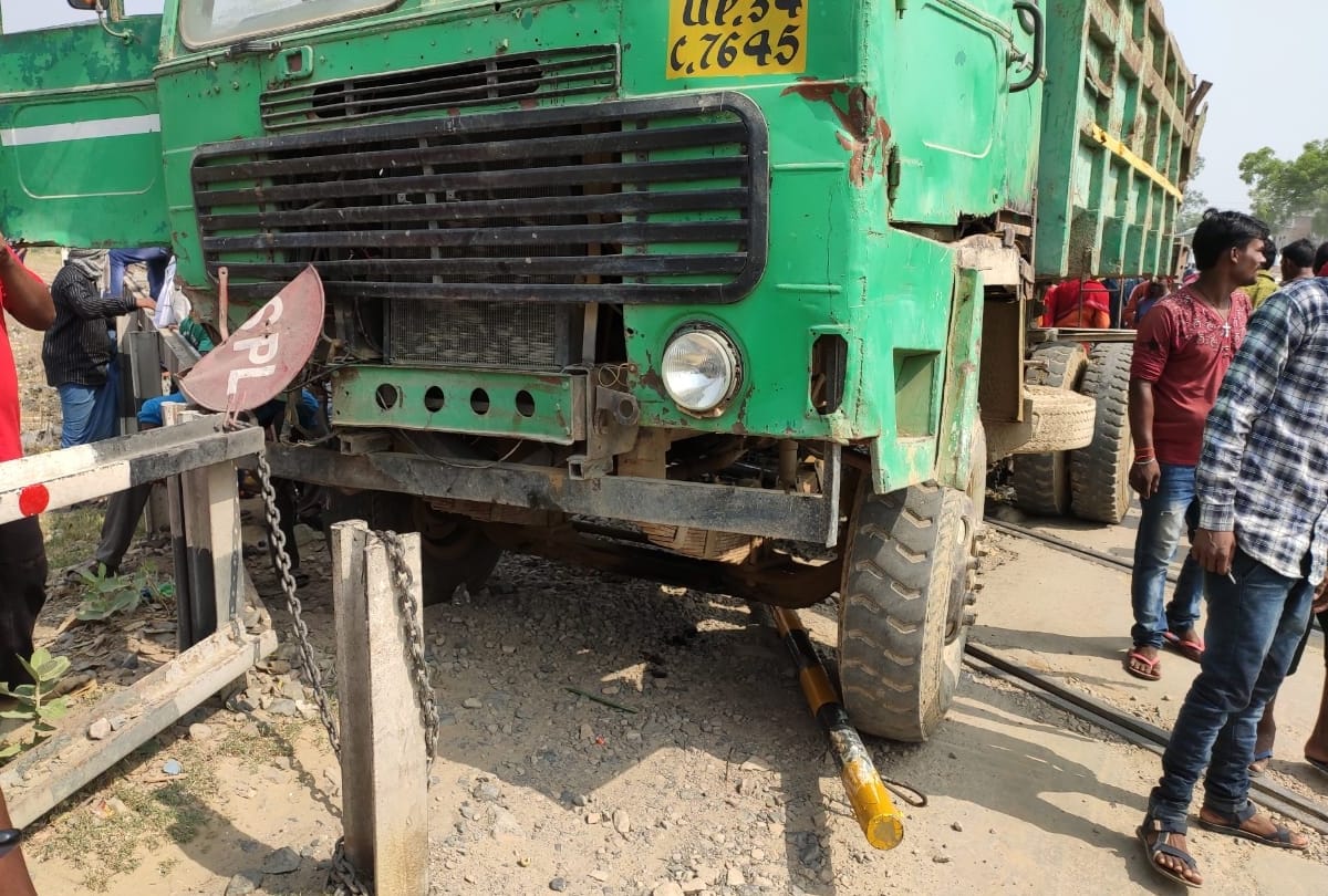 Tanker break fails, labour injured in Gorakhpur