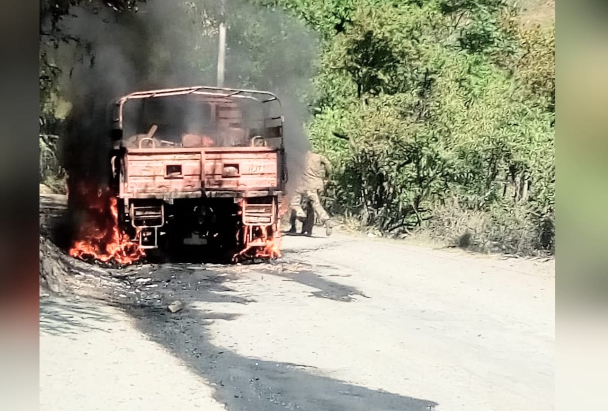 pics of moving army truck on fire in basantpur shimla