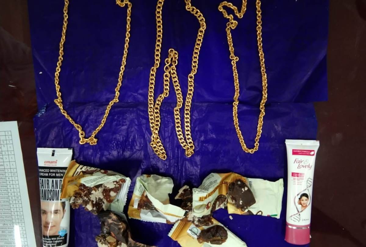 gold worth rupees seven lakh seized at lucknow airport