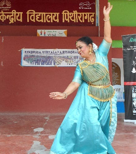 Construct the Kathak dancer fantasy