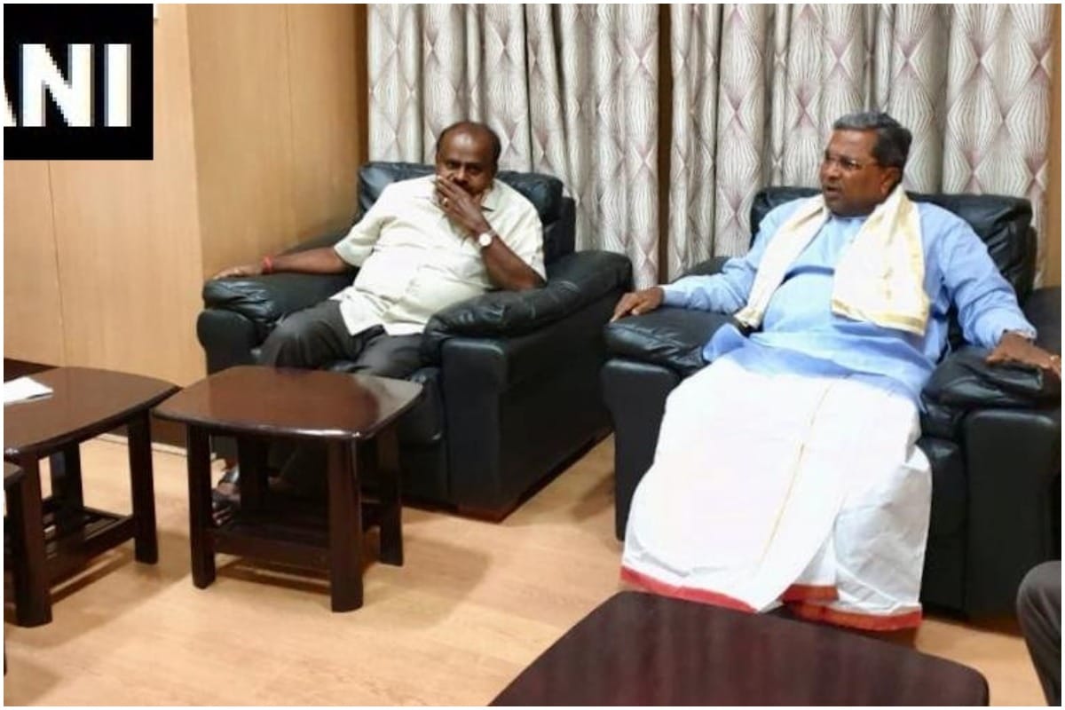 Karnataka crisis: KC Venugopal to reach Bengaluru, Kumarswamy Sidharamaih meets