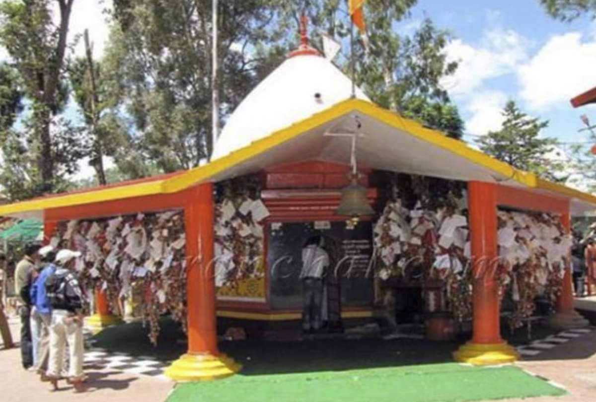 Uttarakhand Golu devta temple people write letter for solve their problems