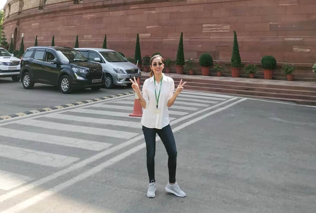 member of loksabha mimi chakraborty latest photos in hindi