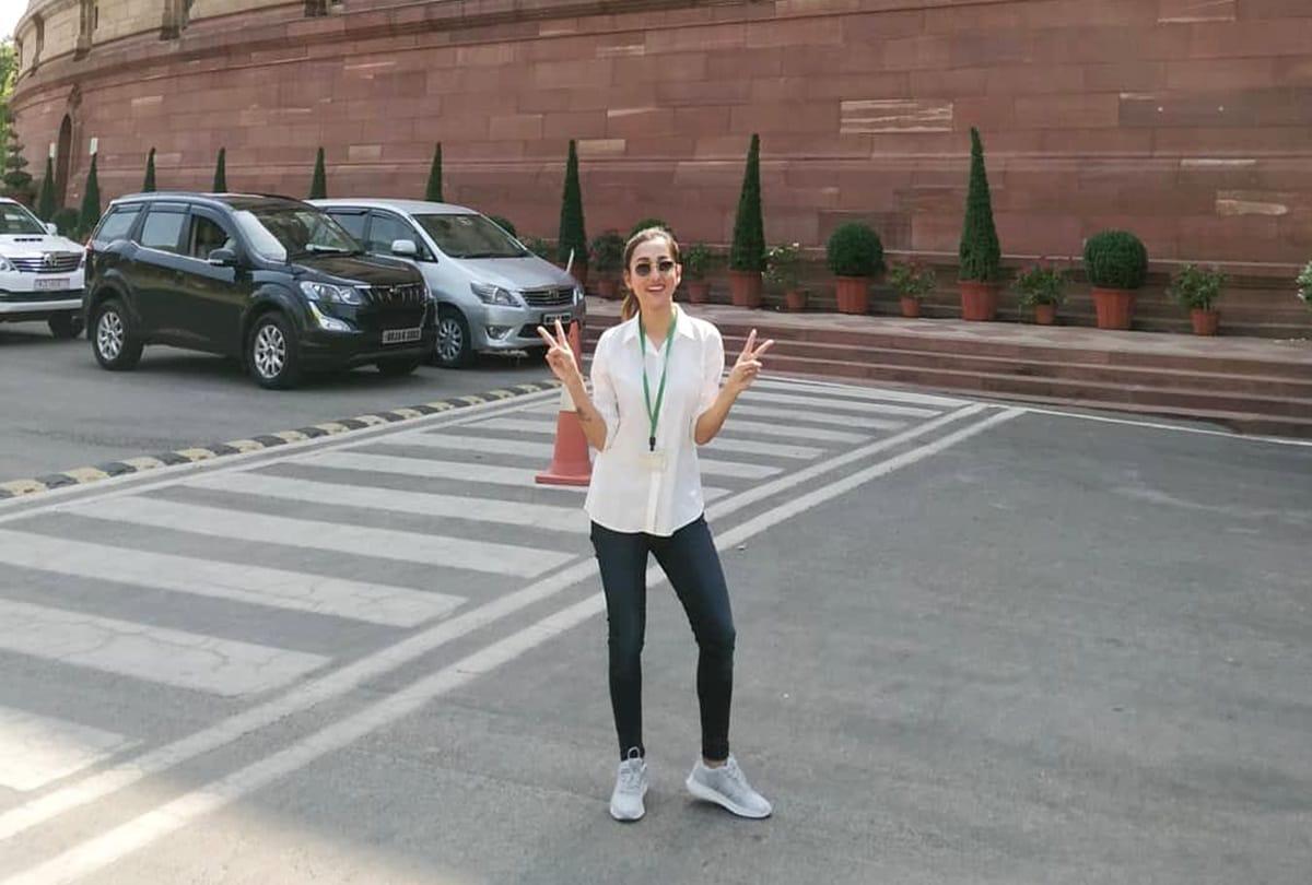Tmc MPs Nusrat Jahan and Mimi Chakraborty trolled for posing at Parliament