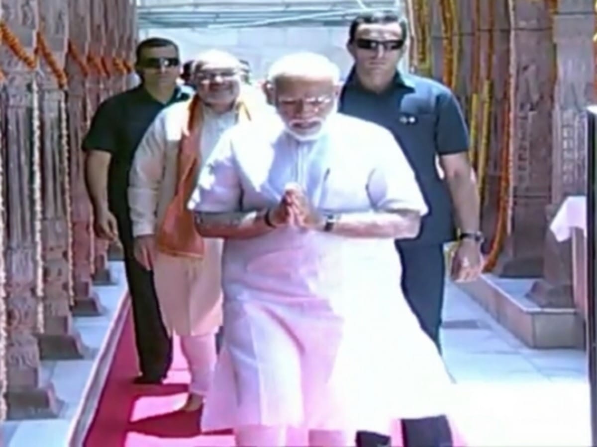 pm modi visit vishwanath temle in varanasi