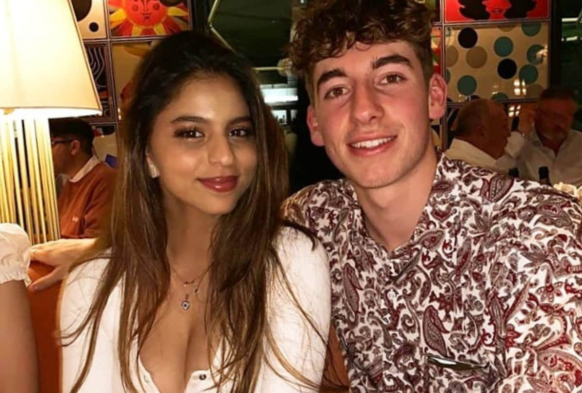 Suhana Khan spotted her friend birthday party pictures gone viral