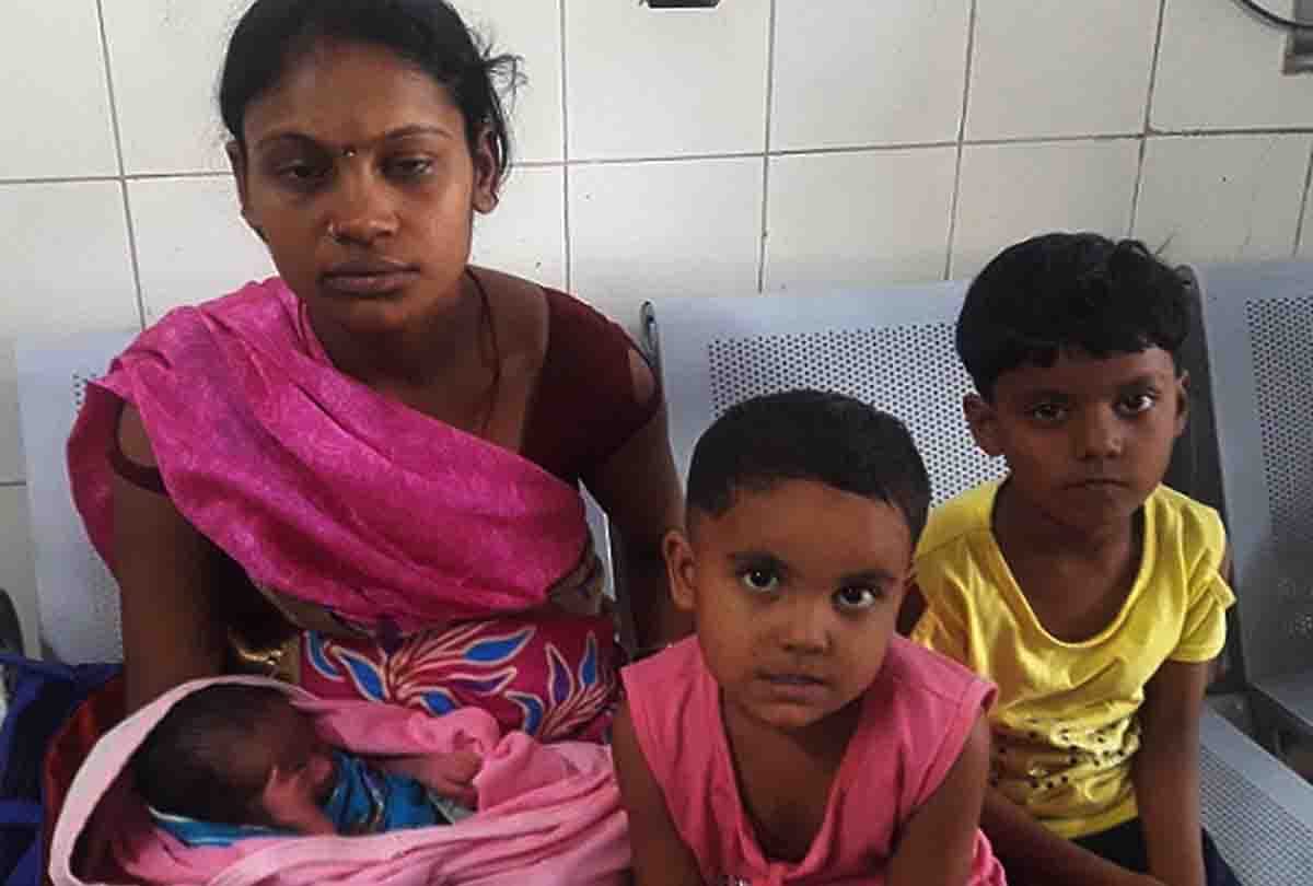 boy birth on kanpur central in vikramshila express
