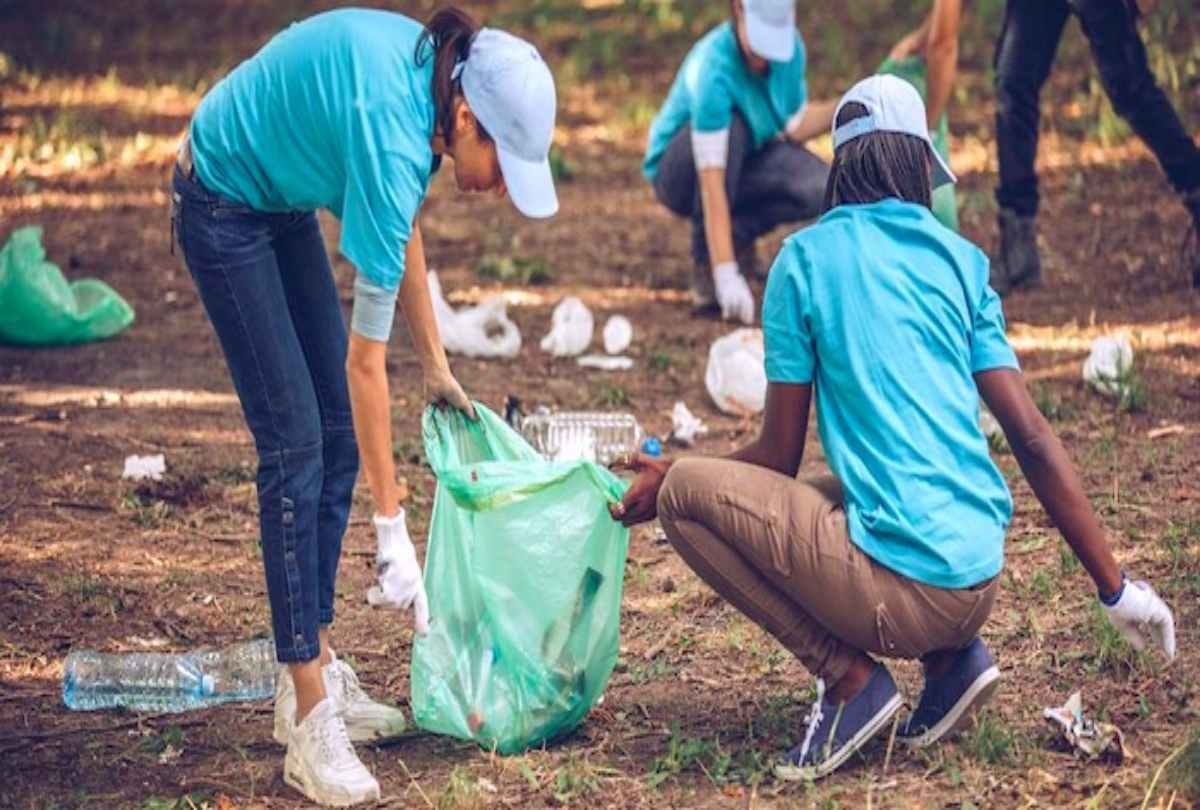 trashchallenge viral on social media