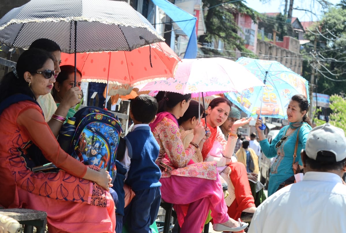 himachal weather report: temperature keep rising in himachal