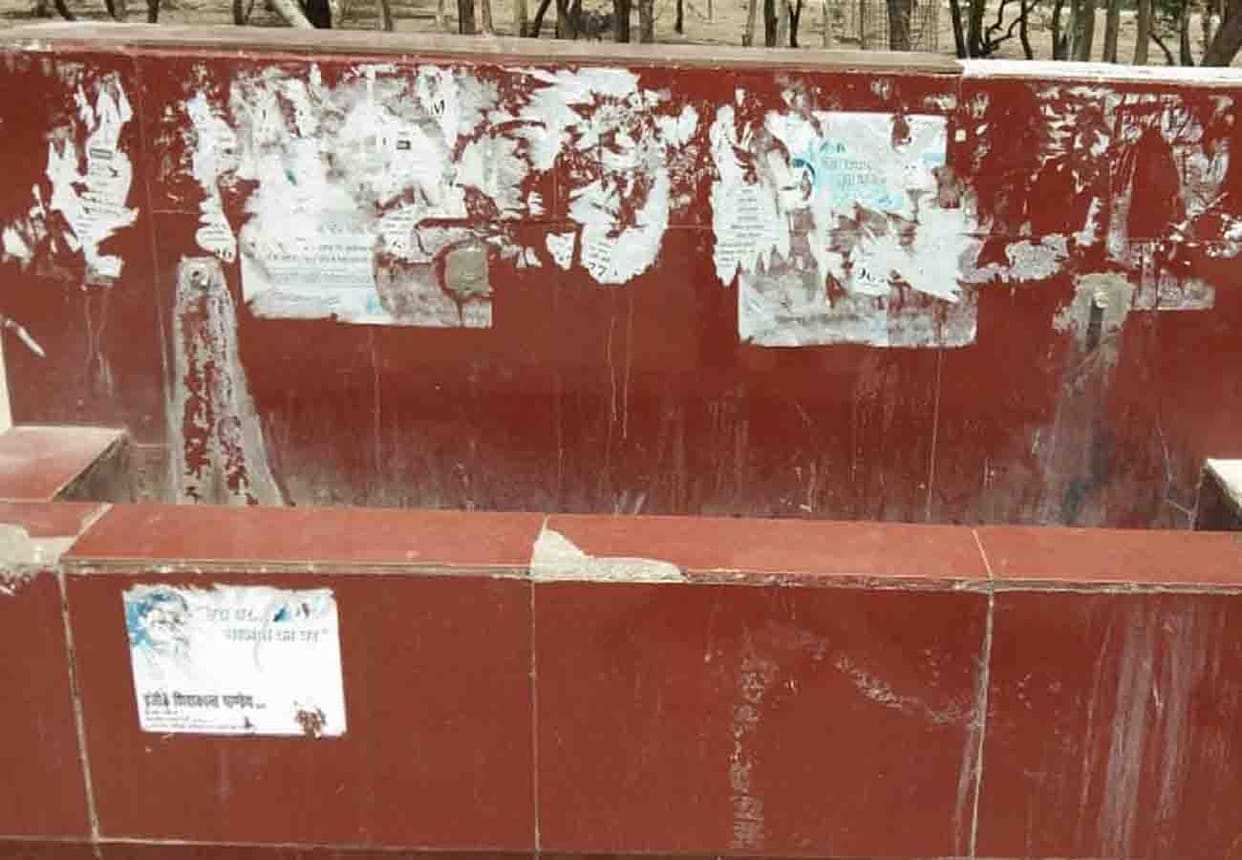 Two old man faint at railway platform in search of water