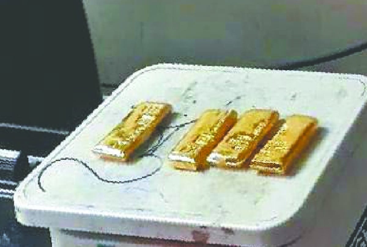 31 lakh worth gold recovered from IGI airport dustbin in Delhi
