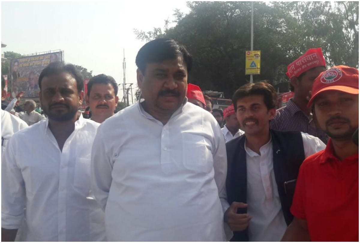 Former MLA Zameer Ullah Khan says read everywhere Hanuman Chalisa
