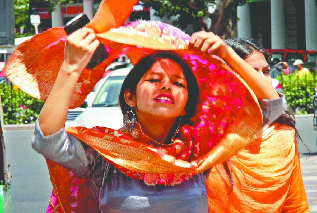 heat storm starts in Delhi From today, Temperature Cross 41 degree on Tuesday in Delhi