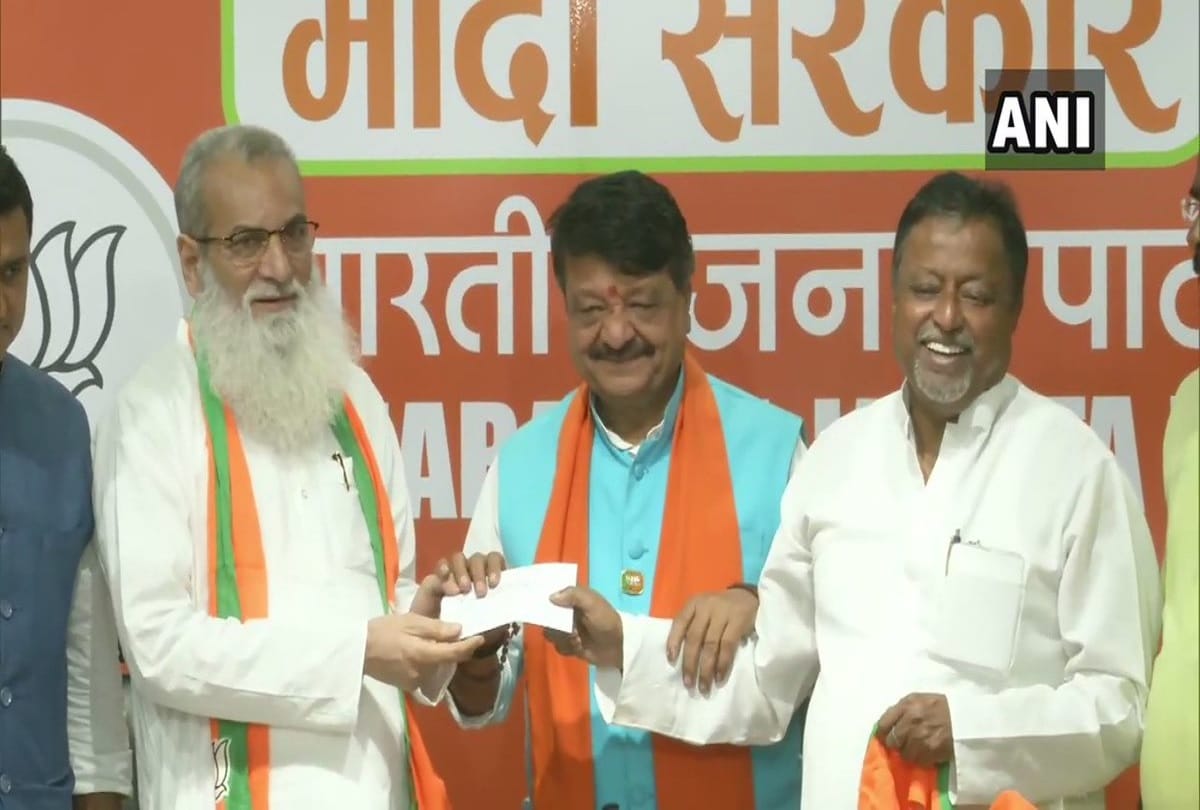 TMC MLA Manirul Islam including three leaders joins BJP in Delhi