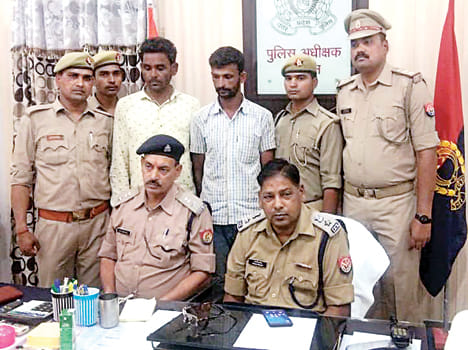 Two smugglers arrested with five quintal ganja