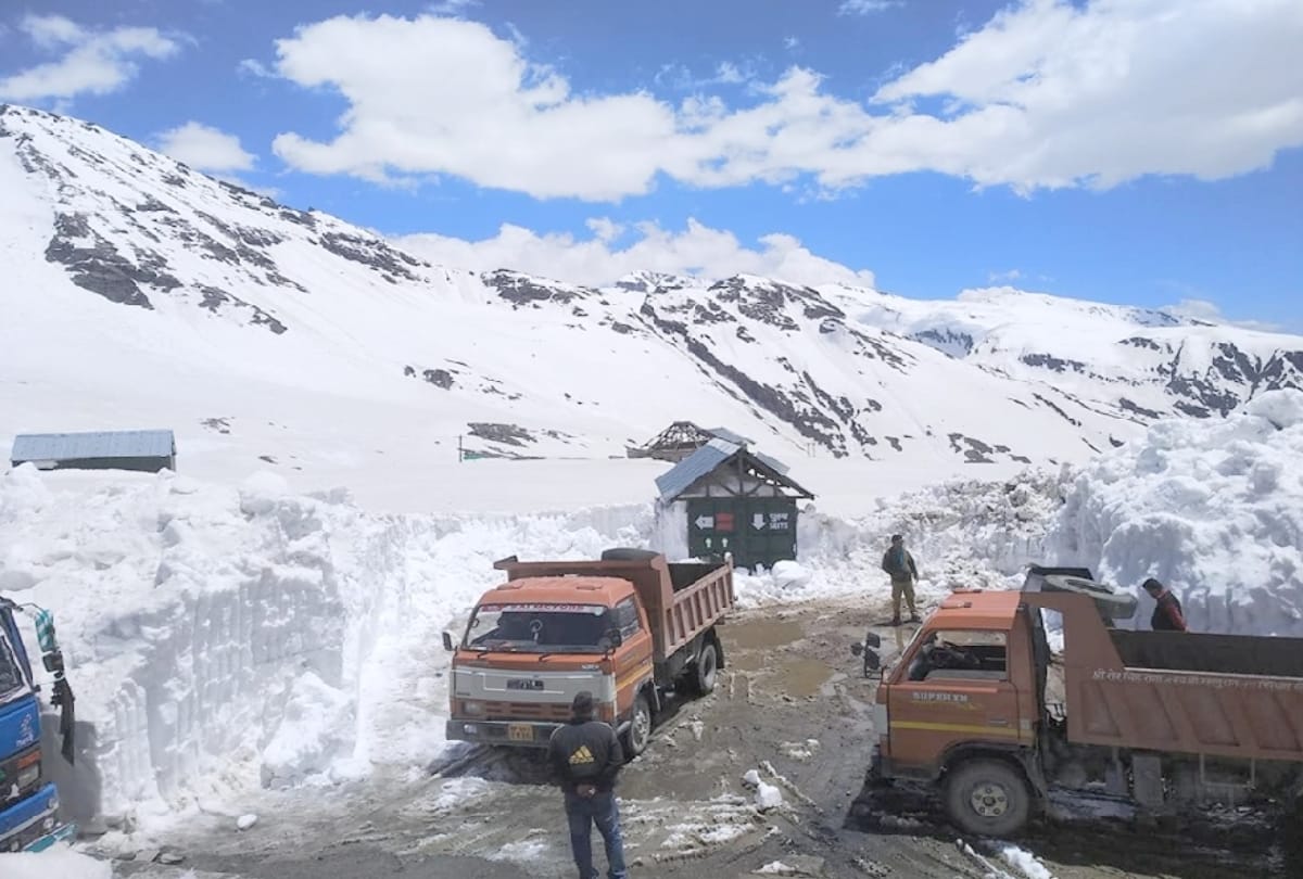 rohtang pass will be opened for tourist from first june