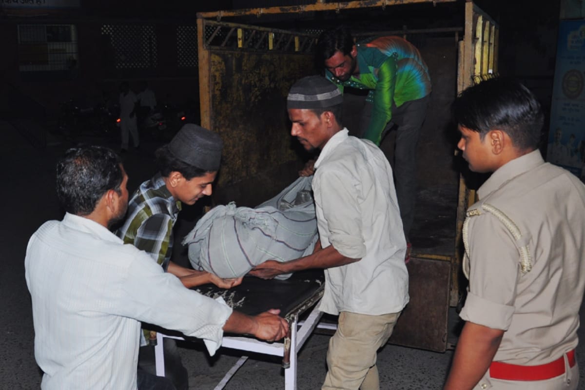 Eighteen year old Girl murder in Saharanpur, dead body found in a house