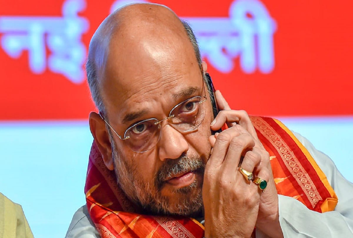BJP is on backfoot after Uma bharti tweet on gopal kanda