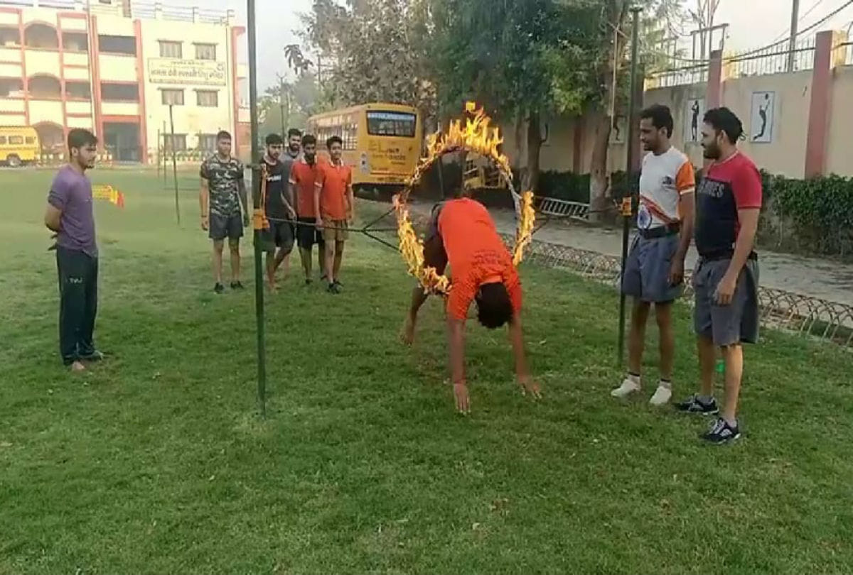Bajrang Dal workers commando training in firozabad