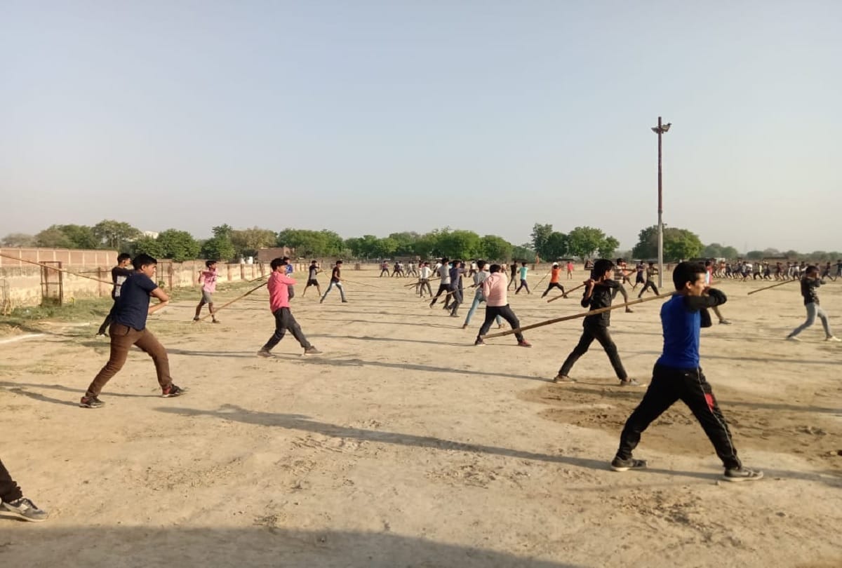 Bajrang Dal youth took training as commando in Firozabad
