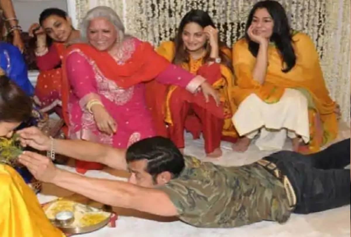 salman khan arrived in a wedding ceremony shirtless with katrina kaif pictures gone viral