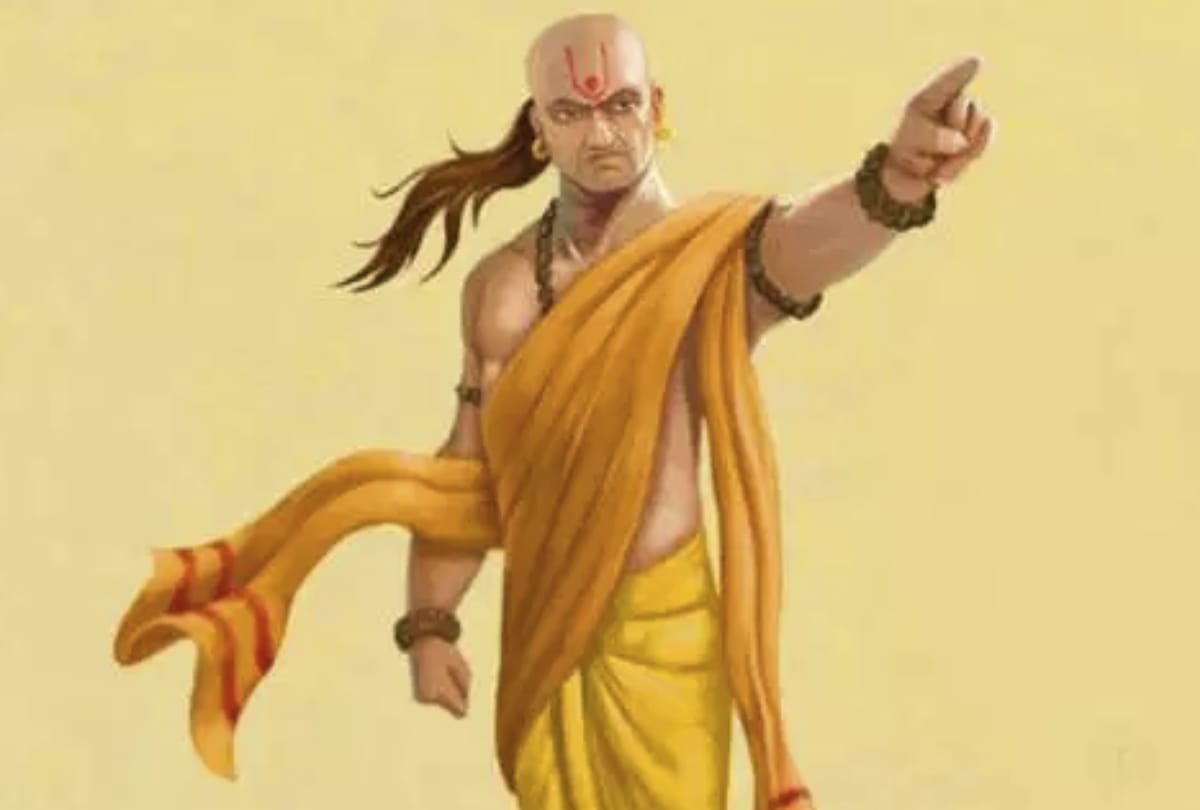 Chanakya Niti in Hindi these five bad habits may destroy you according to Chanakya Niti