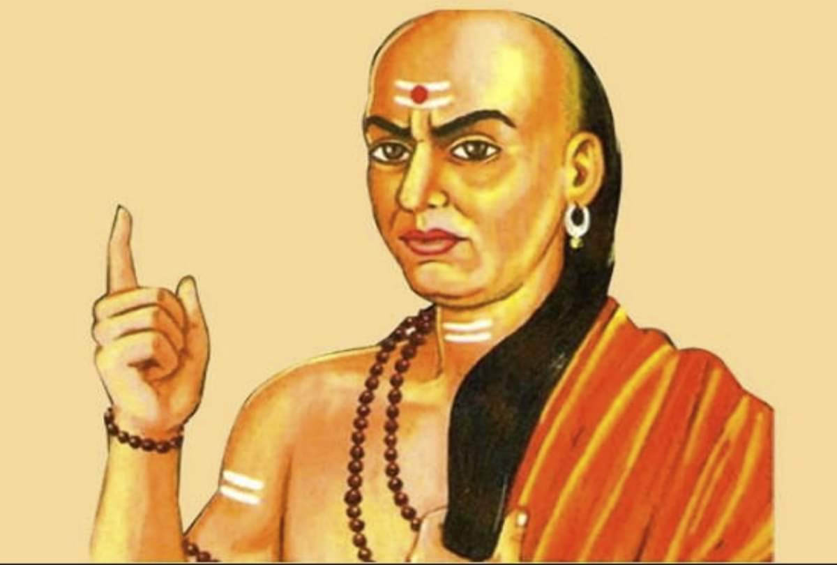 Chanakya Niti for Life in Hindi Never be hasty when deciding in these cases