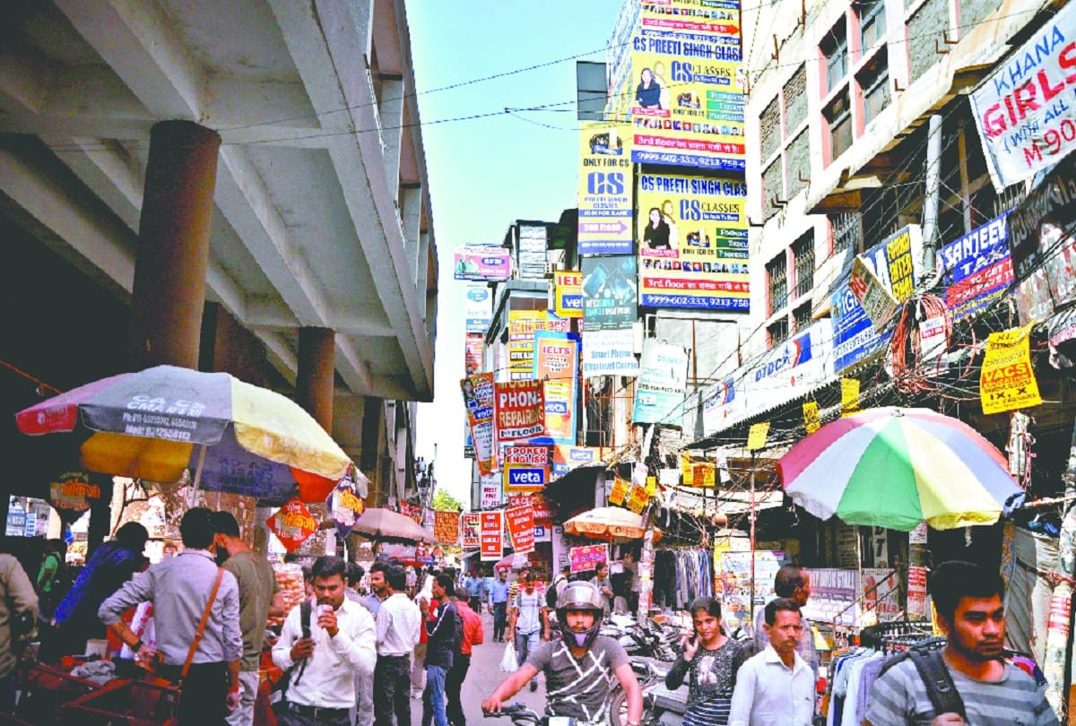 Standards fire safety and parking are being ignored by coaching institutions in Delhi