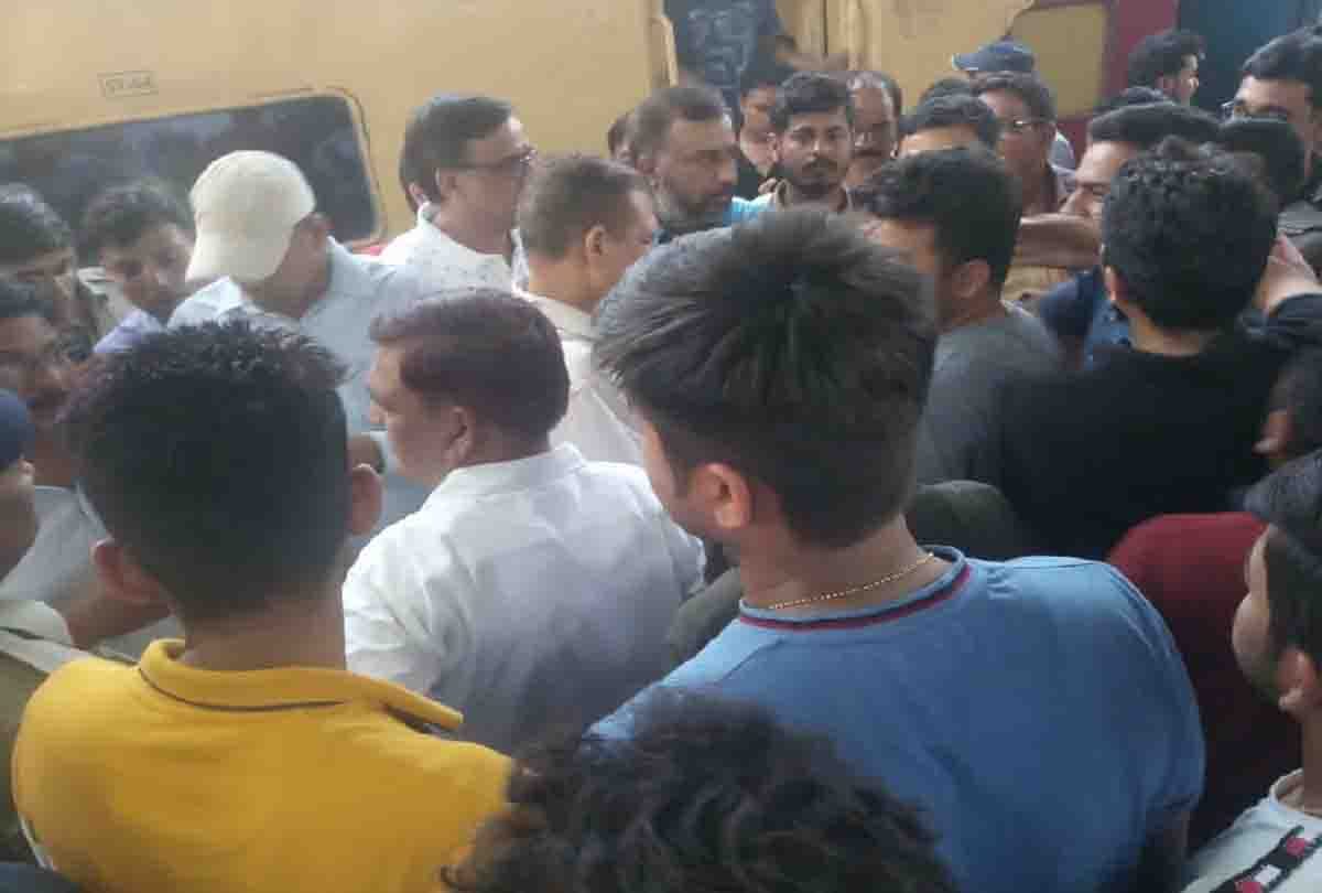 howrah jodhpur express ac failed in kanpur central