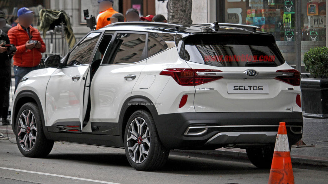 Hyundai Creta rival Kia seltos production version images leaked just before global launching