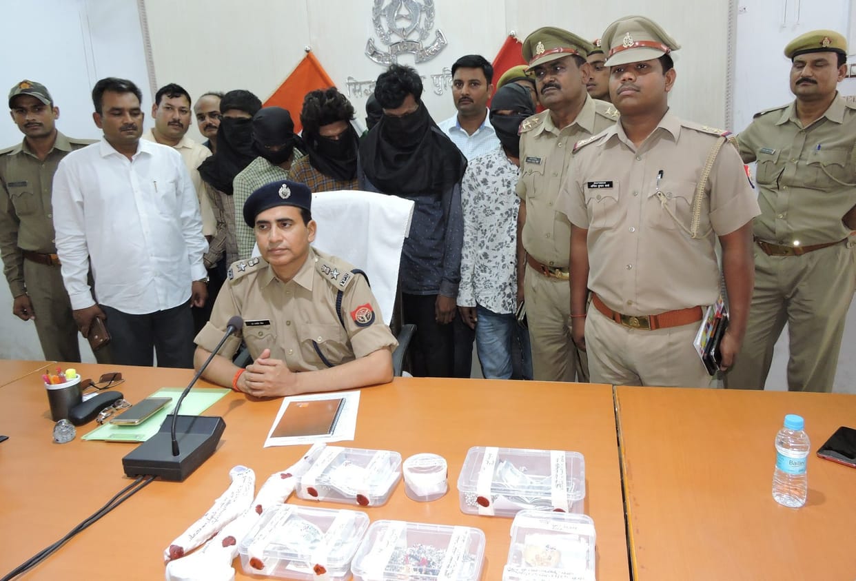 चोरी का माल बरामद, छह शातिर गिरफ्तार