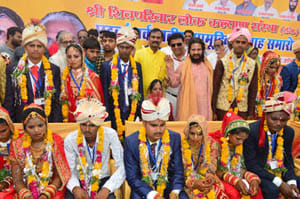 36 coupels got married