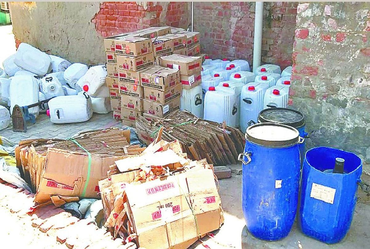 illicit wine smuggler arrested in barabanki.